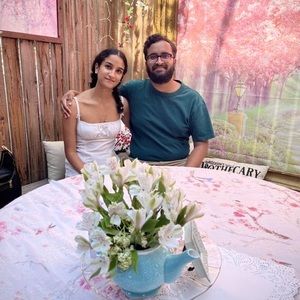 Meet your Posher, Huma